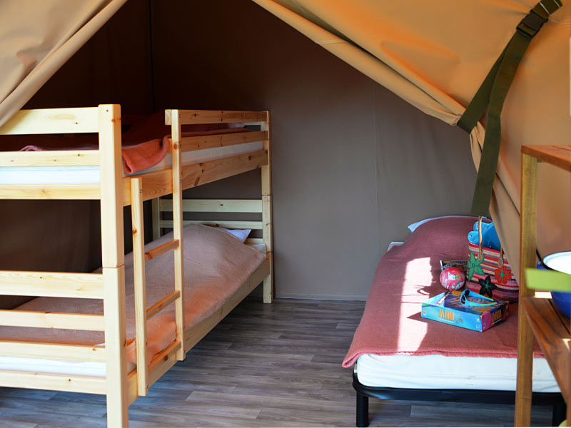 camping-ker-eden-tente-lodge-jeux-société